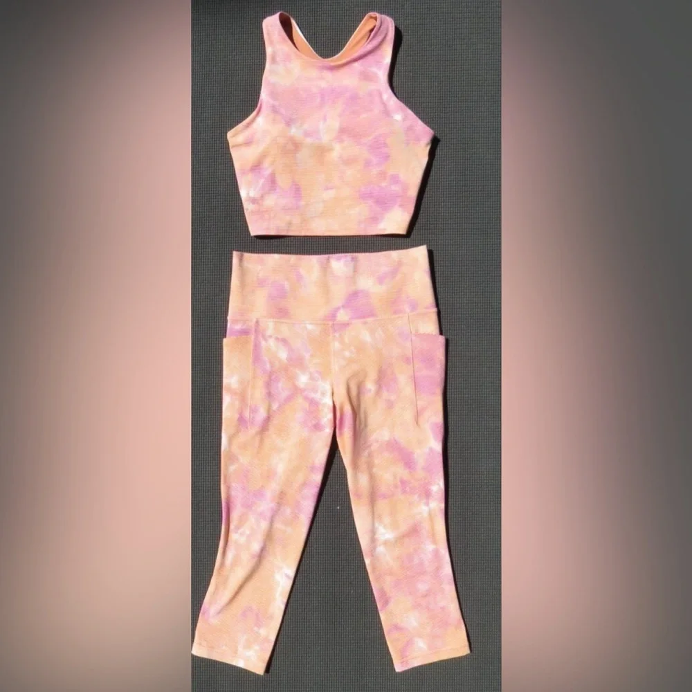NWOT Athleta workout set - Picture 1 of 12